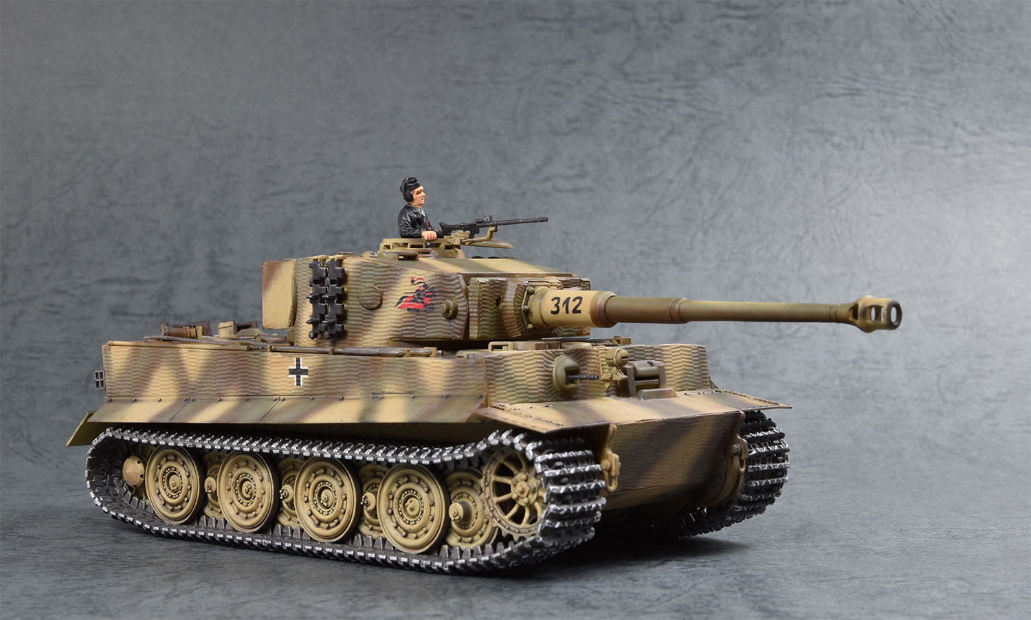 タミヤ 1/48 ドイツ重戦車 タイガーI 後期生産型 完成 | レイヤシフト